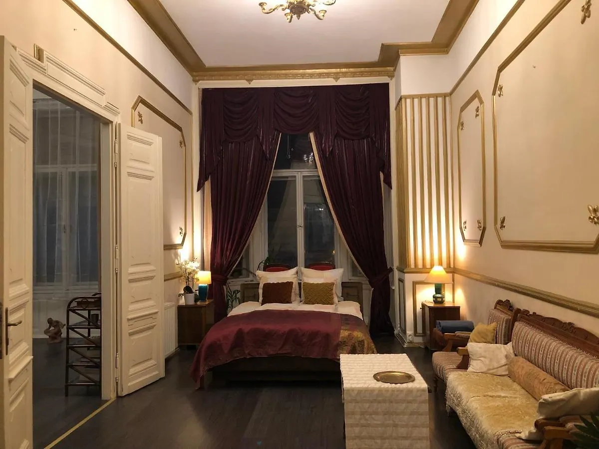 Secession Luxury Apartment Budapest